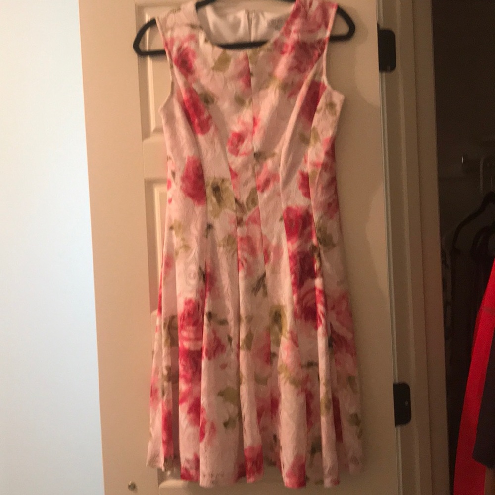 Pink floral dress size 6
